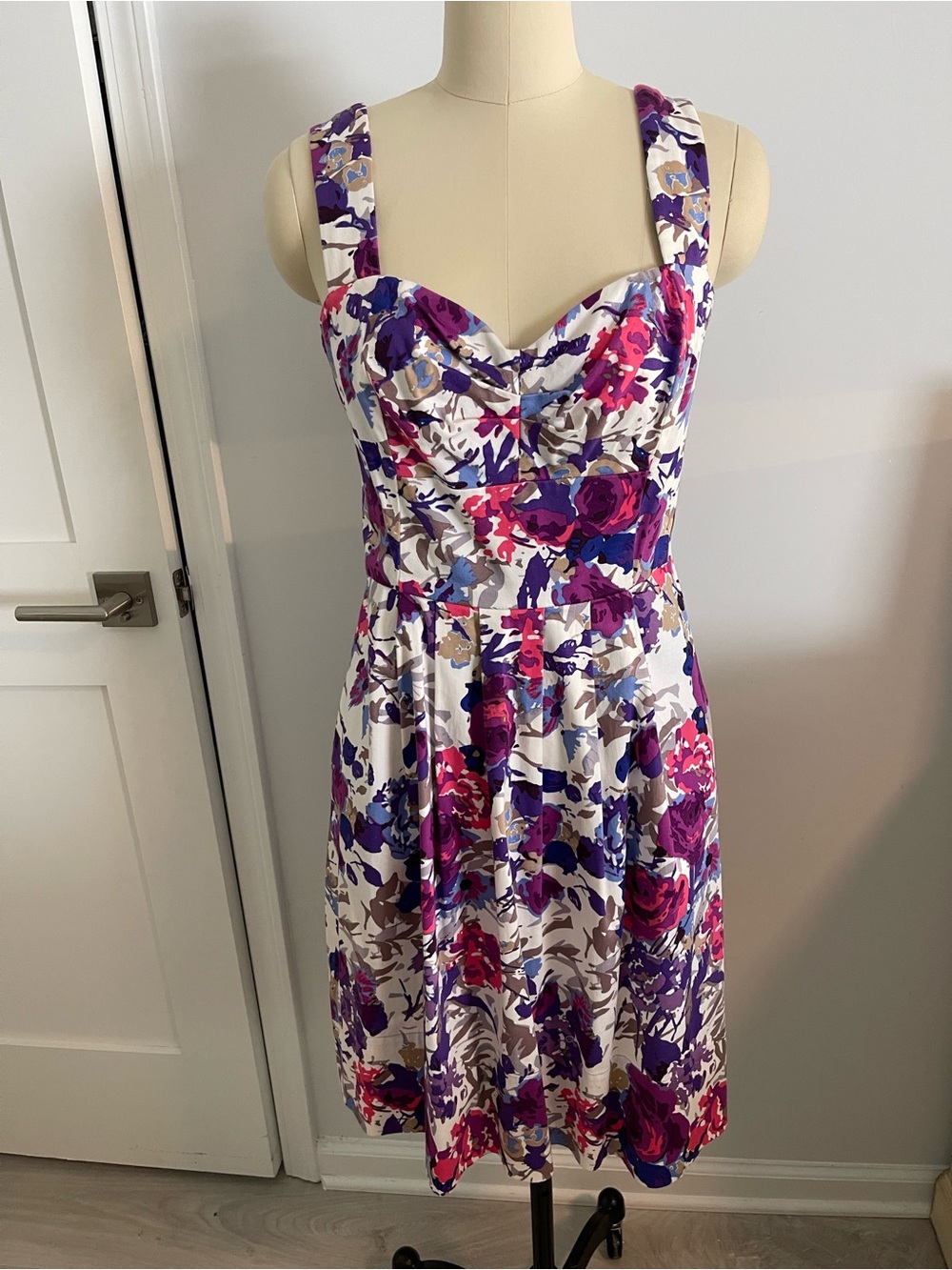 Donna Ricco Floral Fit-and-Flare Dress in White and Purple- 12